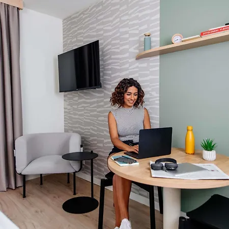 アパートホテル アダージョ シティ