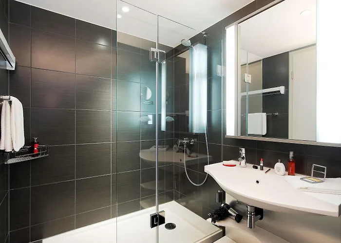 Adagio Lägenhetshotell 4*