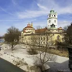 Bob W Centre 4* München