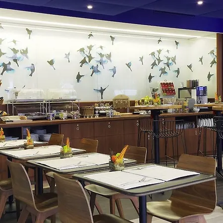 Adagio Apartahotel 4*