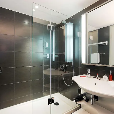 Bob W Centre Apart Otel 4*