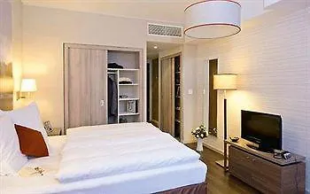 Adagio Apart-hotel 4*